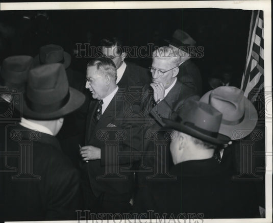 1941 Press Photo City of Chicago Union Employees Strike - nef24807