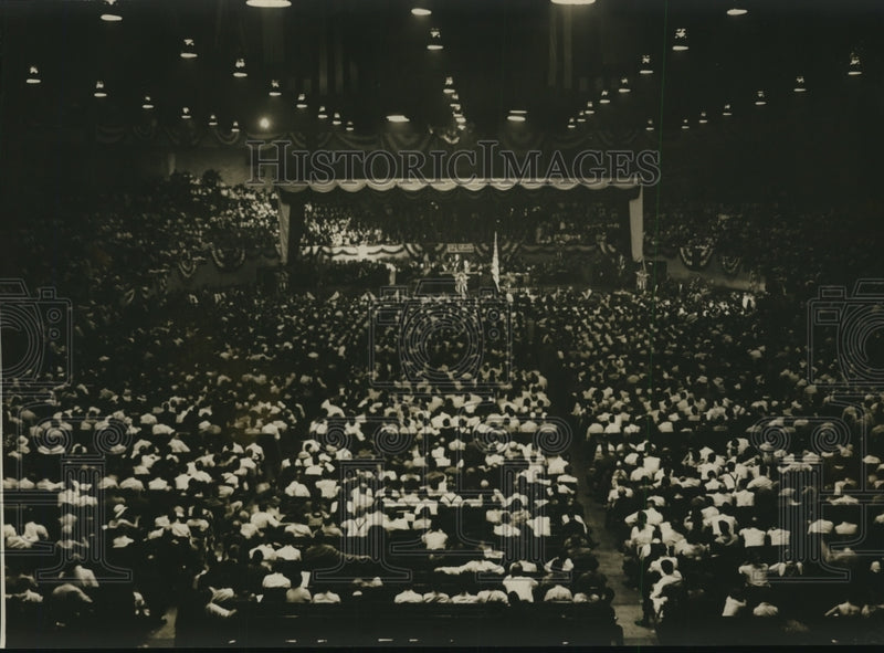 Load image into Gallery viewer, 1931 Press Photo American Legion Convention in Detroit, Michigan - nef24862
