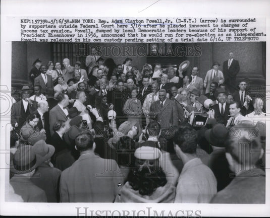 1958 Press Photo Adam Powell Jr. with Federal Court Supporter Crowds, New York