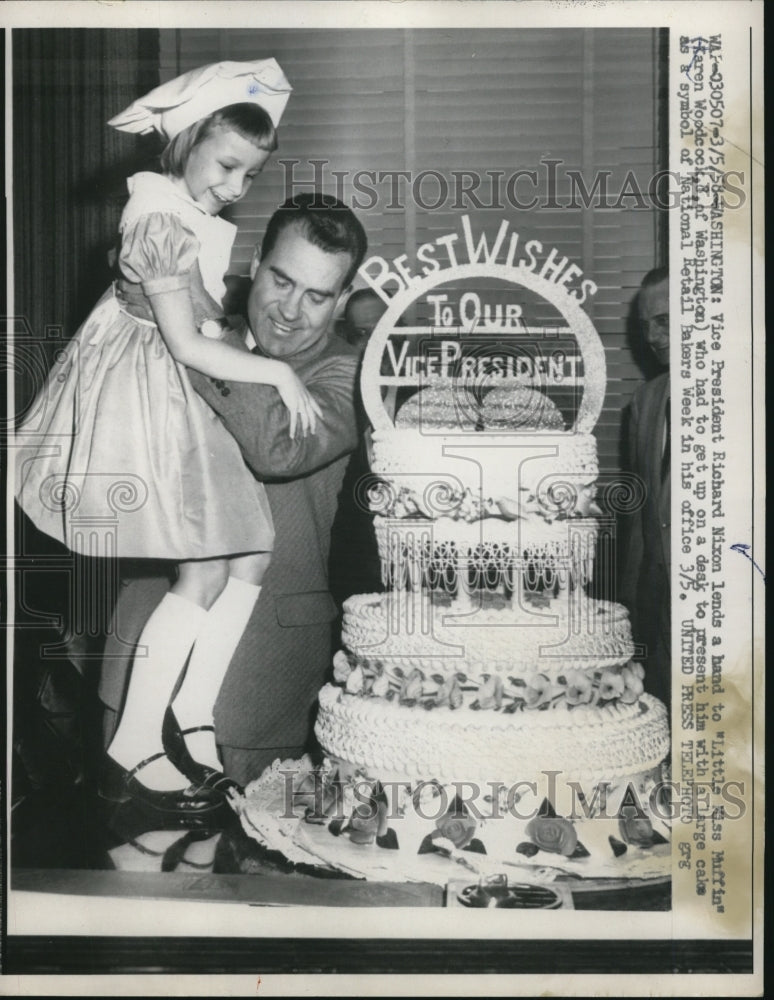 Load image into Gallery viewer, 1953 Press Photo Richard M. Nixon w Cake from National Retail Bakers Week

