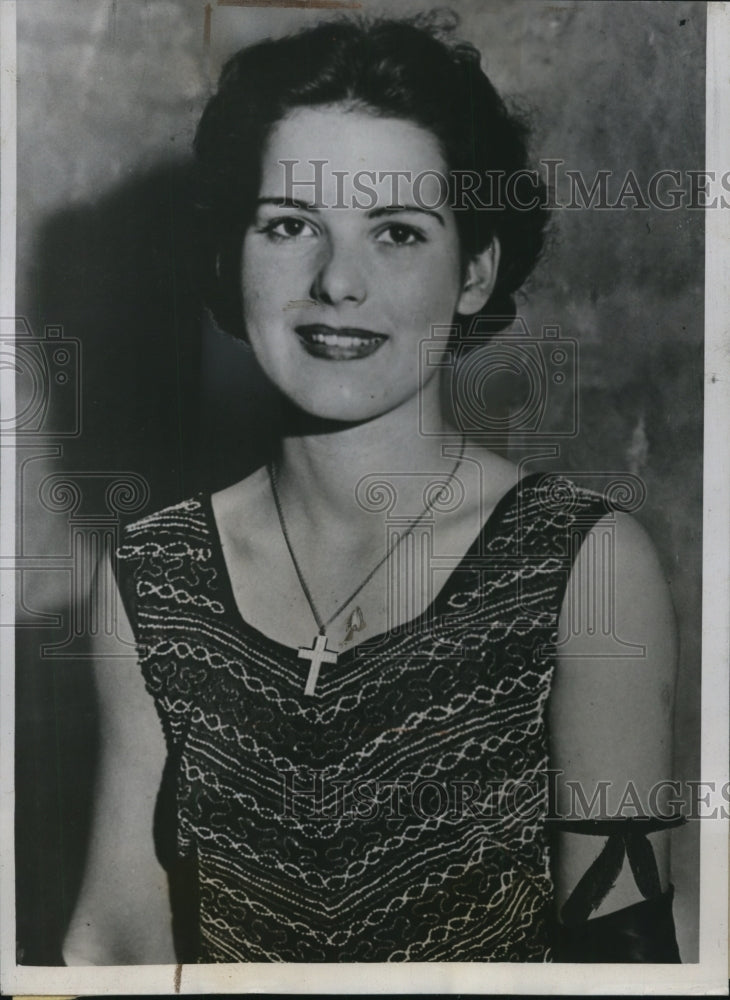 1934 Press Photo Marguerite McCormick Selected as "Miss Shamrock" in Irish Fair
