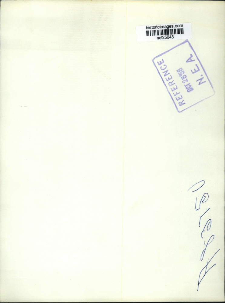 1958 Press Photo Richard Nixon Talks to UPI Reporter John Goldsmith - nef25043