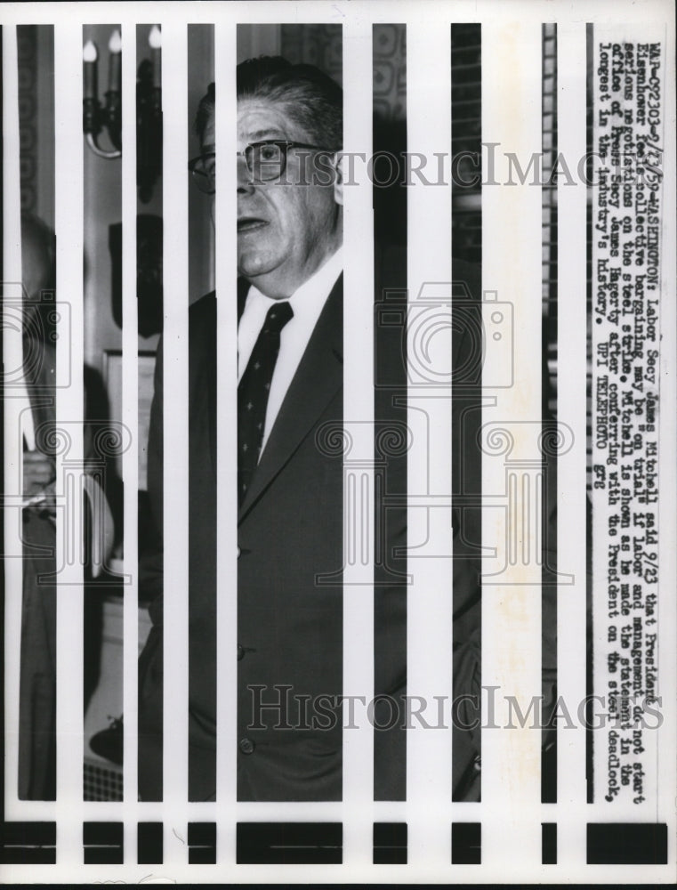 Load image into Gallery viewer, 1953 Press Photo James Mitchell After Conferring with the Pres On Steel Deadlock
