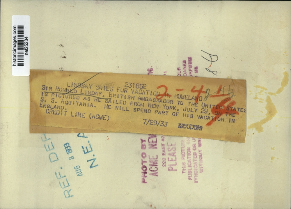 1993 Press Sir Ronald Lindsay Shown as He Sailed Off For Vacation in England