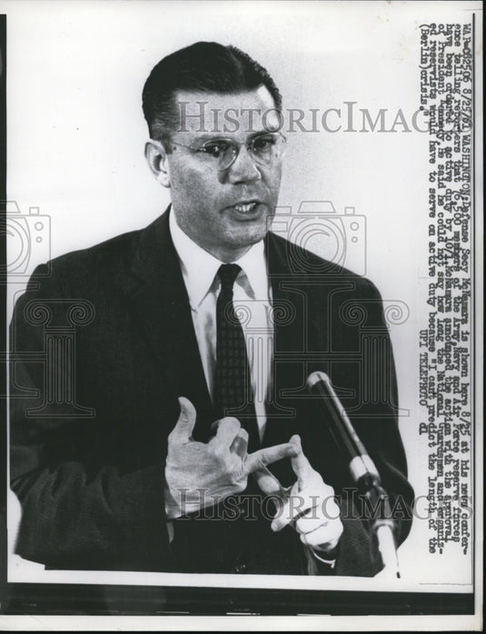 1961 Press Photo McNamara Shown at His News Conference - nef25241
