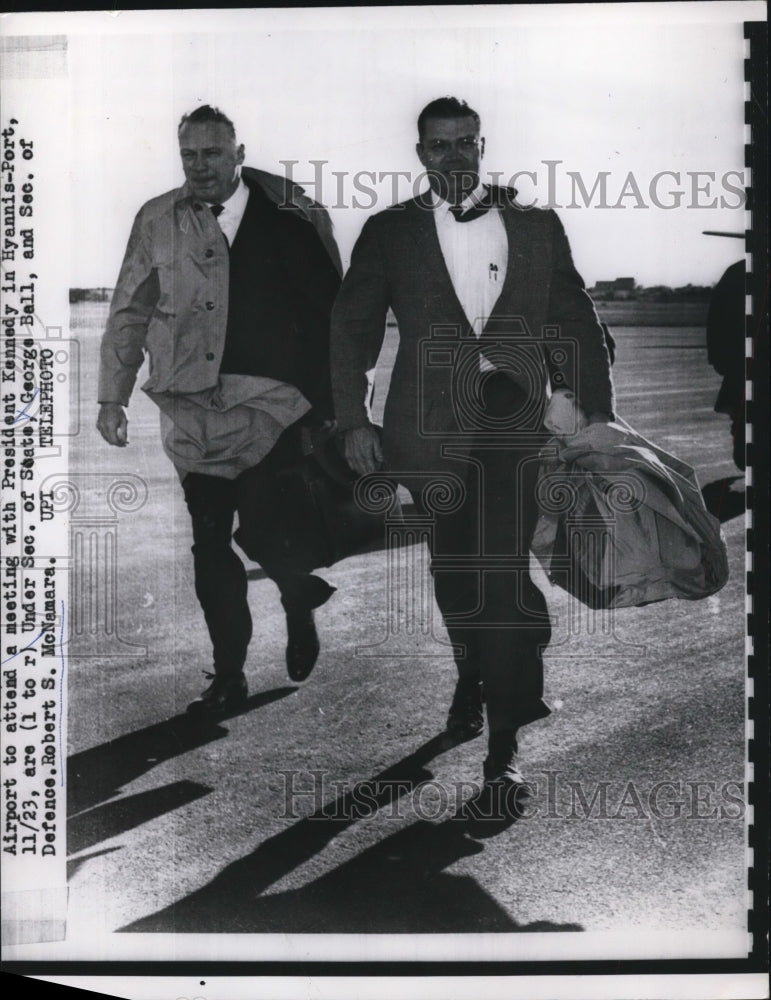 1962 Press Photo Left to Right George Ball and Robert S McNamara - nef25244