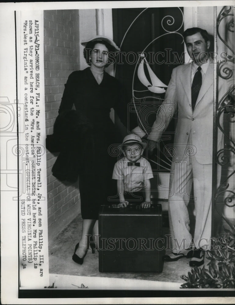 1954 Press Photo Miss America Contestant Mrs. Phillip Terrell, Jr. & Family