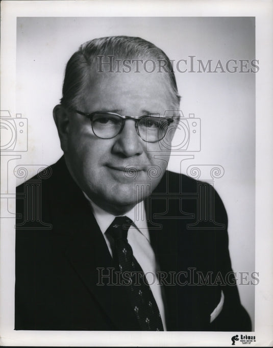 1960 Press Photo Maurice L. Stonehill President Optical Company - nef25340