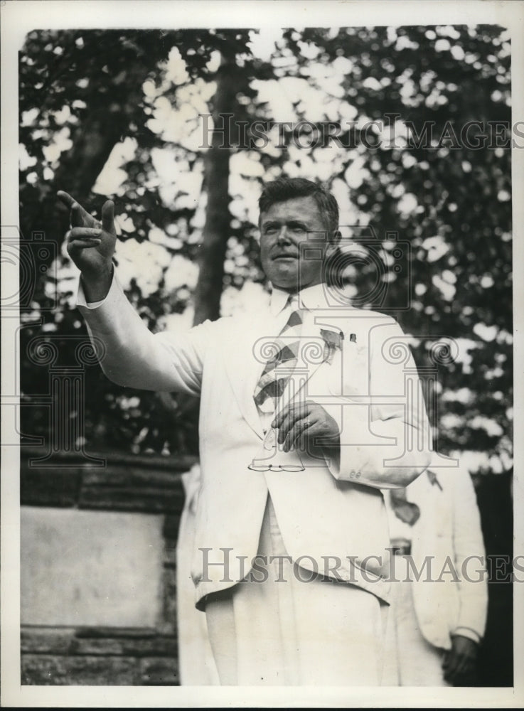 1937 Press Photo Harold Graham of National Association Gardeners, Philadelphia
