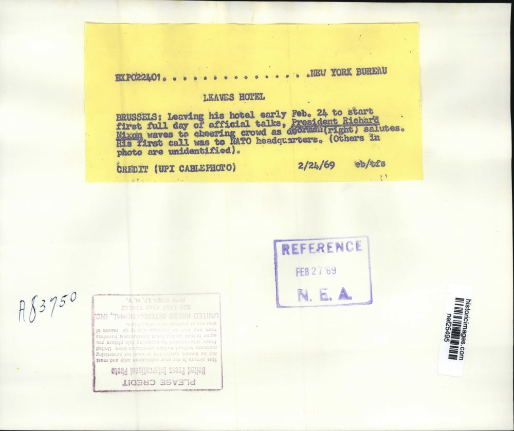 1969 Press Photo President Richard Nixon Leaving Hotel in Brussels, Belgium