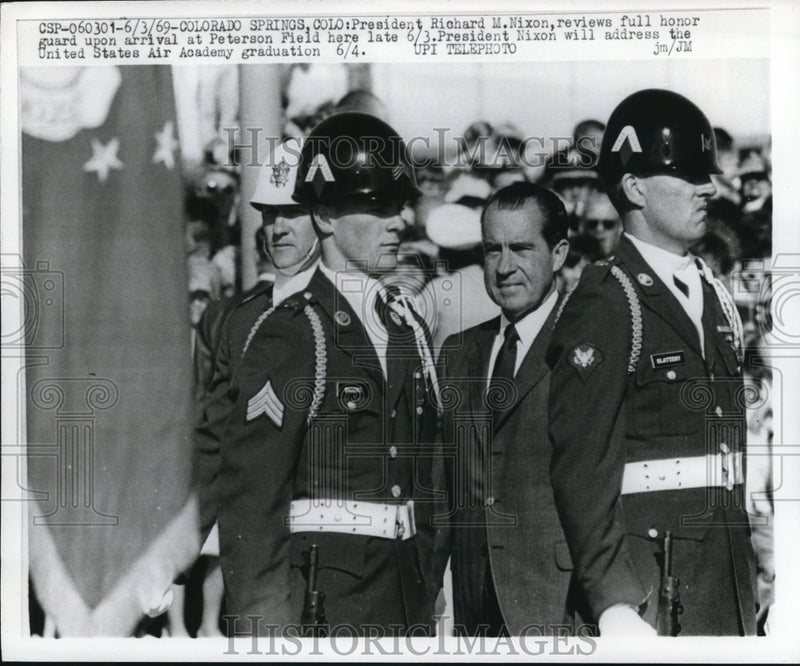 Load image into Gallery viewer, 1969 Press Photo President Richard M. Nixon at Peterson Field, Colorado Springs
