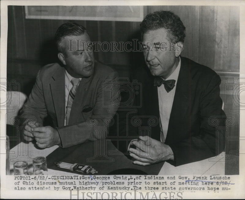 Load image into Gallery viewer, 1954 Press Photo George Craig, Frank Lausche at Meeting, Cincinnati, Ohio
