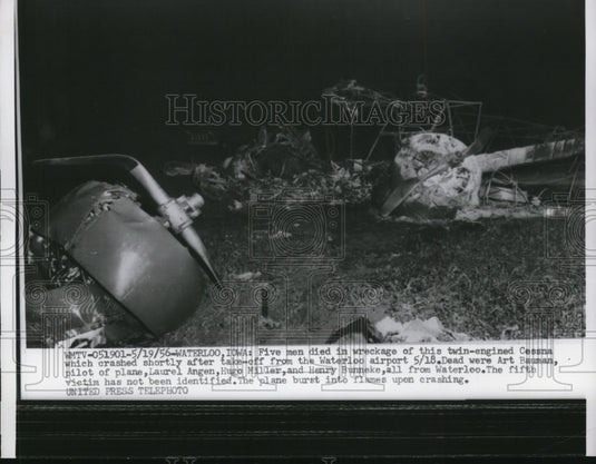 1956 Press Photo Plane Crash in Waterloo, iowa, Pilot Art Bauman - nef25716