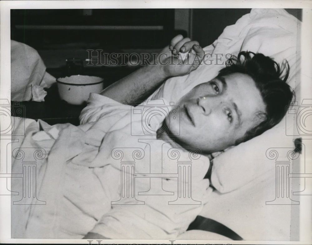 1949 Press Photo Arthur Marino at St. Francis Hospital, Blue Island, Illinois