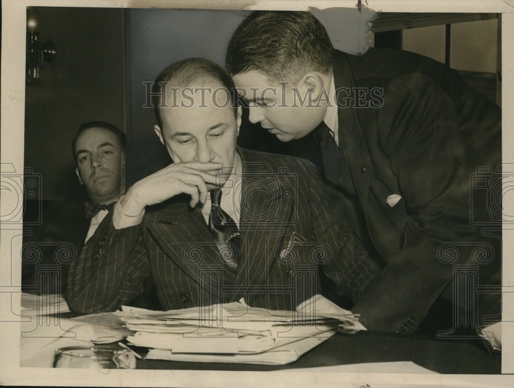 1941 Press Photo William P. Maloney, William S. Whitehead for the committee