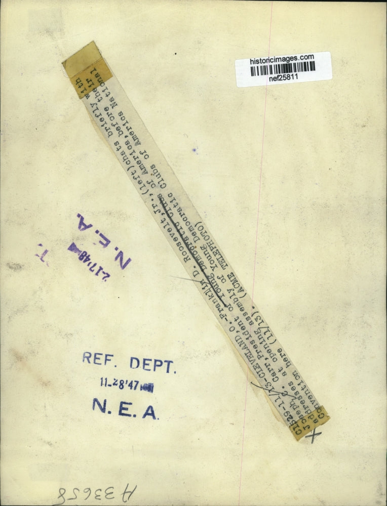 1947 Press Photo Franklin Roosevelt Jr and Joseph Carr at Young Democrat Meeting