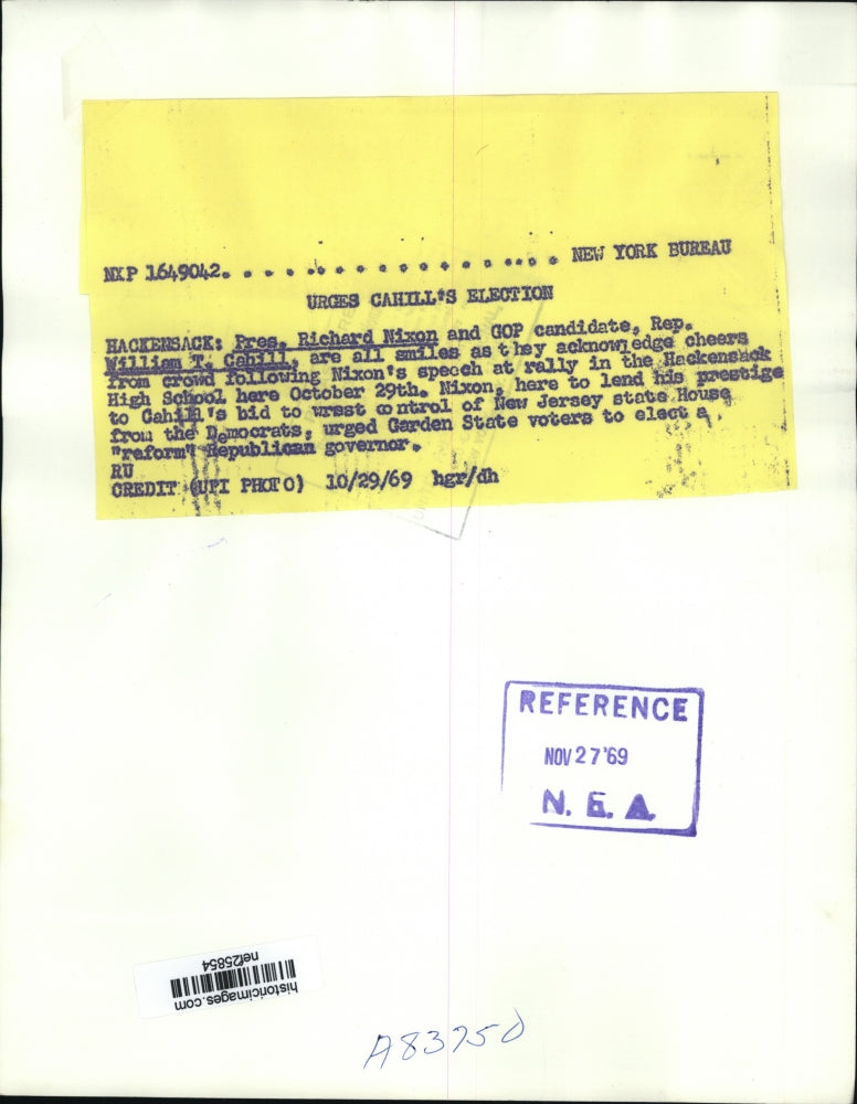 1969 Press Photo Pres Nixon & William T Cahill as They Acknowledge Crowd Cheers