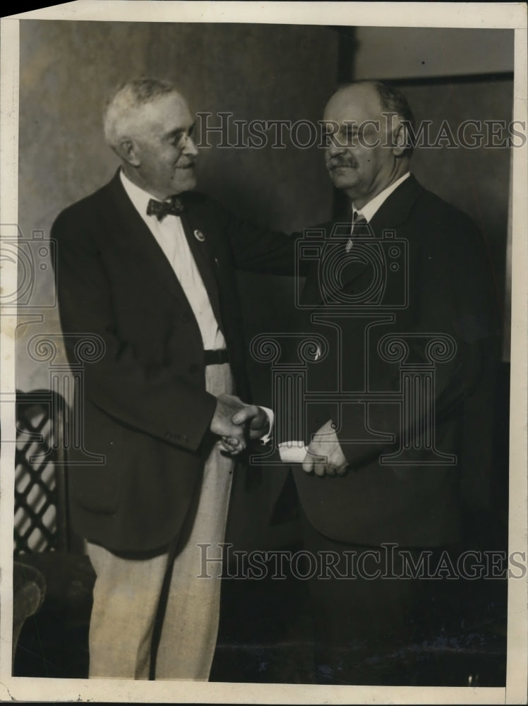 1928 Press Sen Charles Curtis Being Congratulated by His Friend George Clark