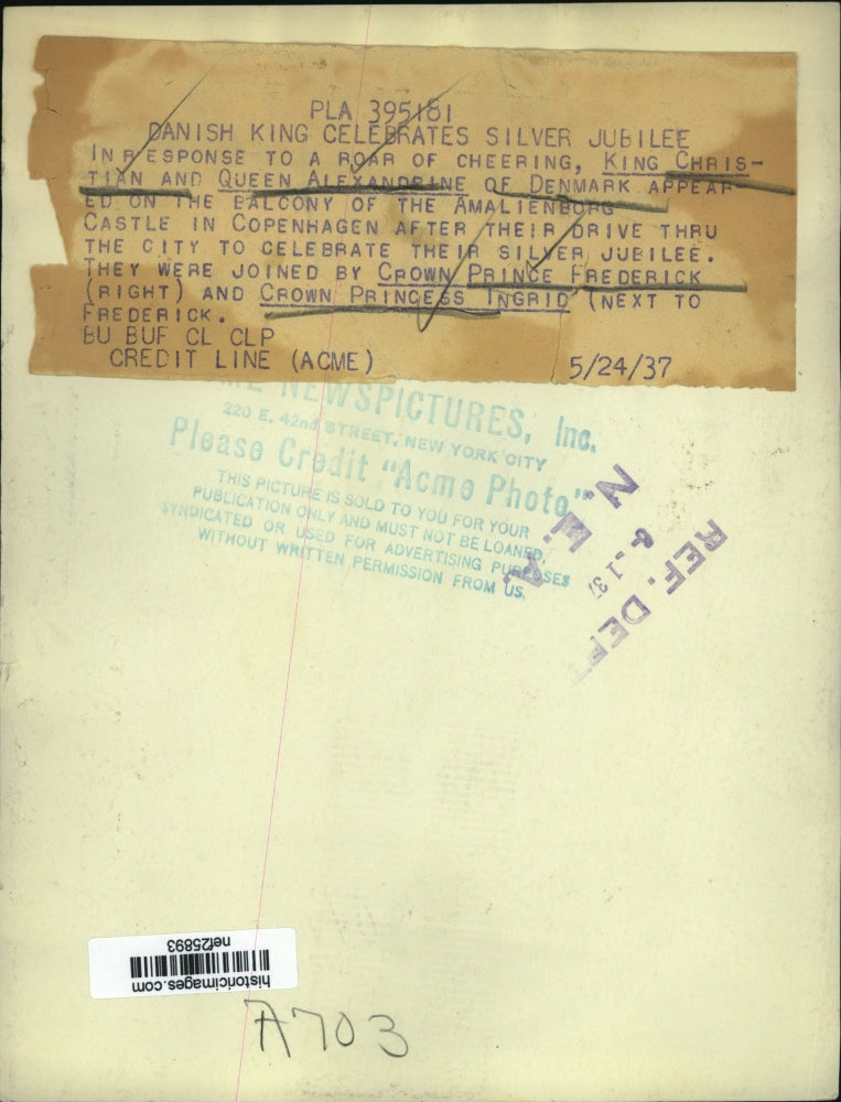 Load image into Gallery viewer, 1937 Press King Christian &amp; Queen Alexandrine Respond to the Roar of Cheering
