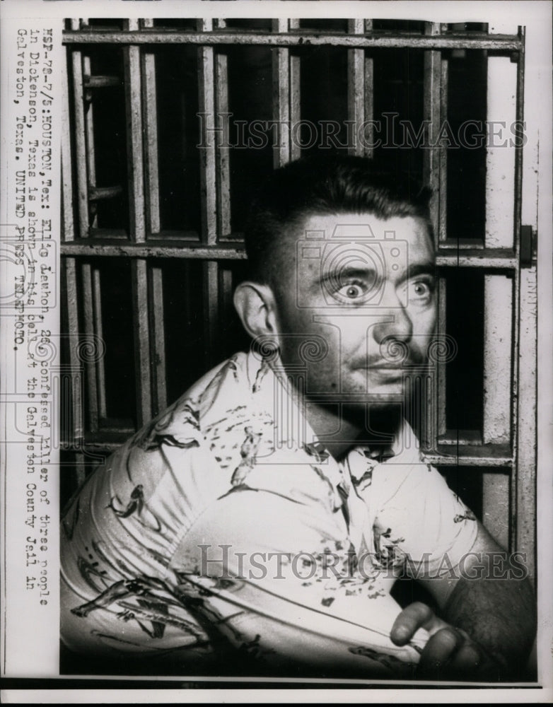 Load image into Gallery viewer, 1955 Press Photo Ellis Lauhon in Cell at Galveston County Jail - nef26033
