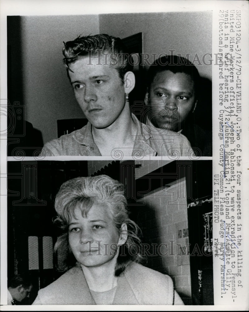 Load image into Gallery viewer, 1970 Press Photo Aubran Martin, Annette Gilly at Cuyahoga County Court, Ohio
