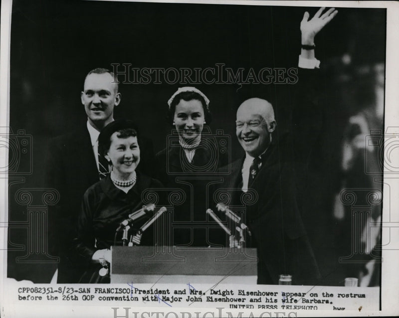 Load image into Gallery viewer, 1956 Press Photo Pres. and Mrs.Dwight Eisenhower before the GOP Convention
