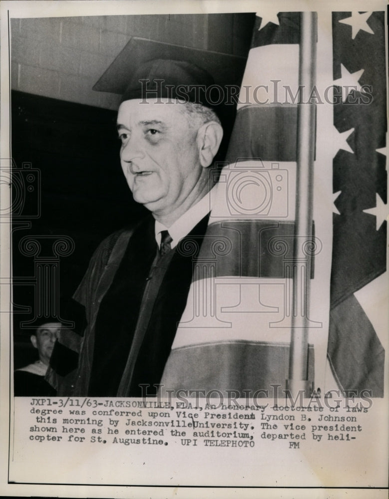 Load image into Gallery viewer, 1963 Press Photo Honorary Law Degree Conferred Upon Vice-Pres Johnson
