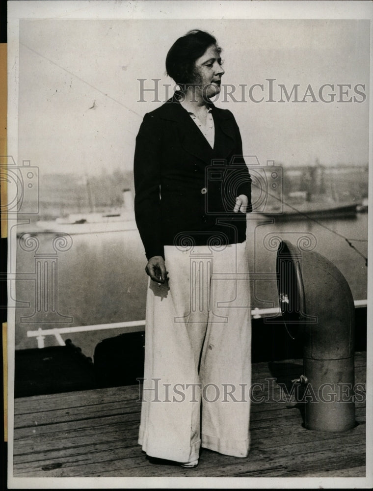 1933 Press Photo Barbara Mary Cecilia Antonio Bagot Aboard Santa Teresa, L.A.