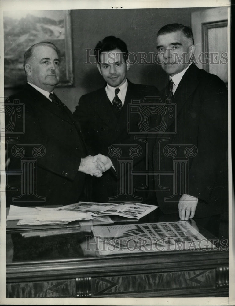 1935 Press Photo Alexander Troyanovsky Visiting Los Angeles Officals - nef26628