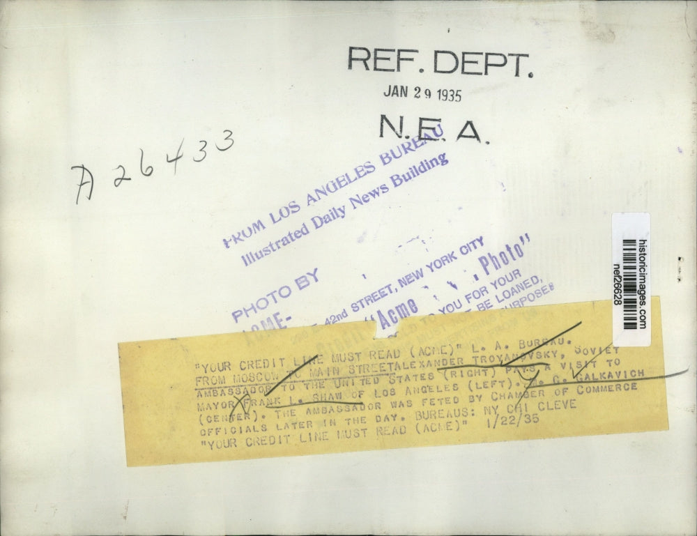 1935 Press Photo Alexander Troyanovsky Visiting Los Angeles Officals - nef26628