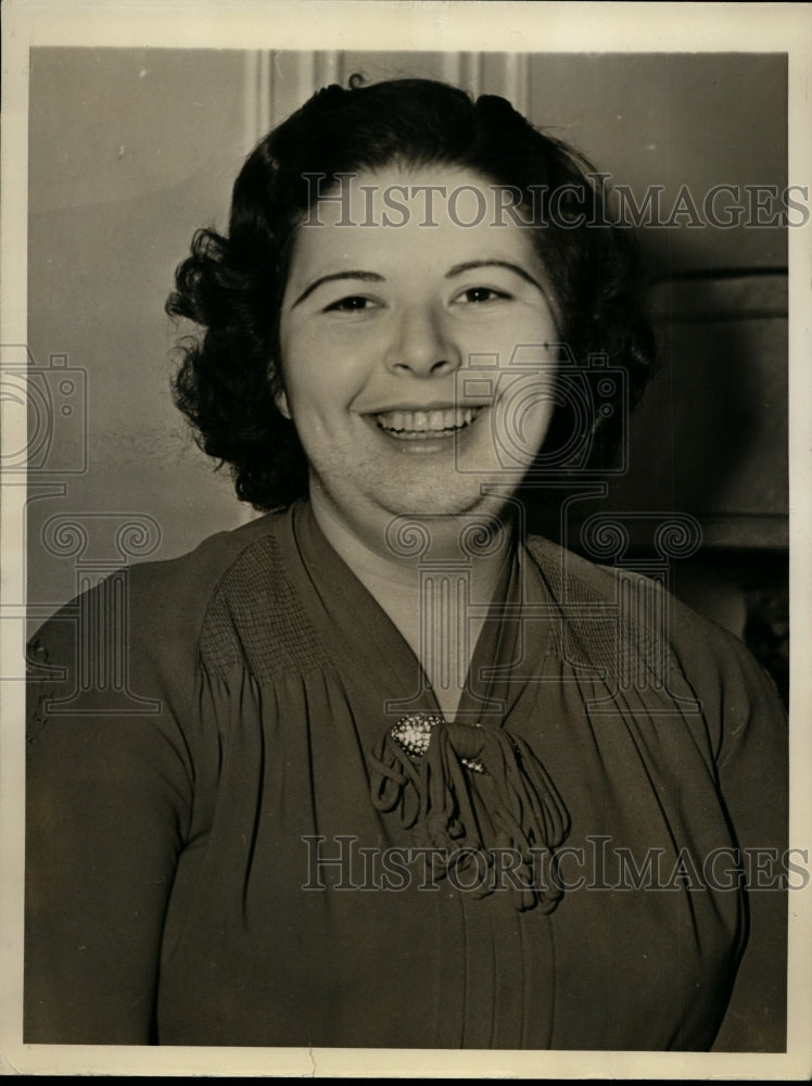 1937 Press Photo Ruth Schlessinger - nef26684