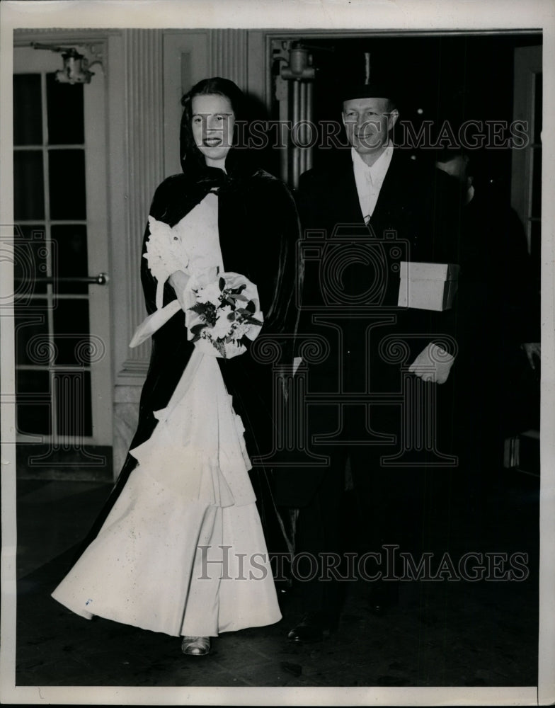 1938 Press Photo Jean Olga Clark, Husband Glenn at Bachelors' Cotillon