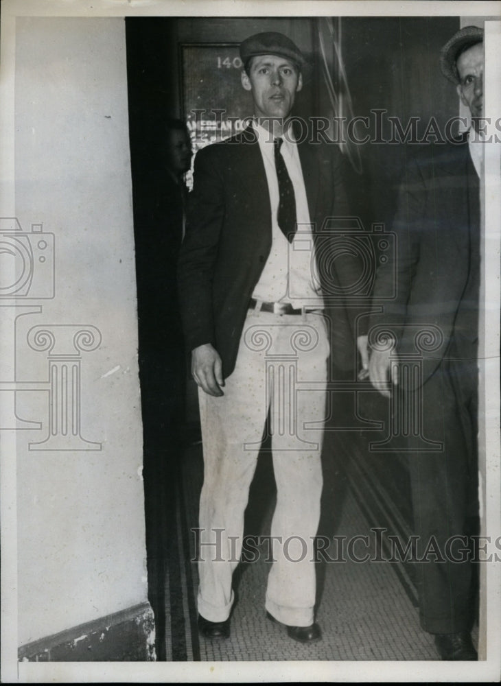 1935 Press Photo John Djich faces deportation to Italy as a radical alien