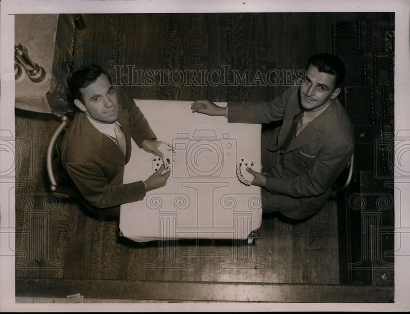 Load image into Gallery viewer, 1936 Press Photo Bridge Tournament Error Upsets Situation - nef26972
