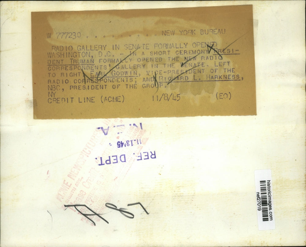 1945 Press Photo Harry Truman Cuts Ribbon, Radio Correspondents Gallery, Senate