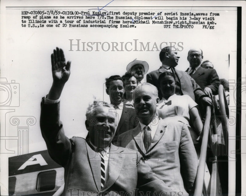 Load image into Gallery viewer, 1959 Press Photo Frol Kozlov of Russia Greeted on Arrival, Chicago - nef27227
