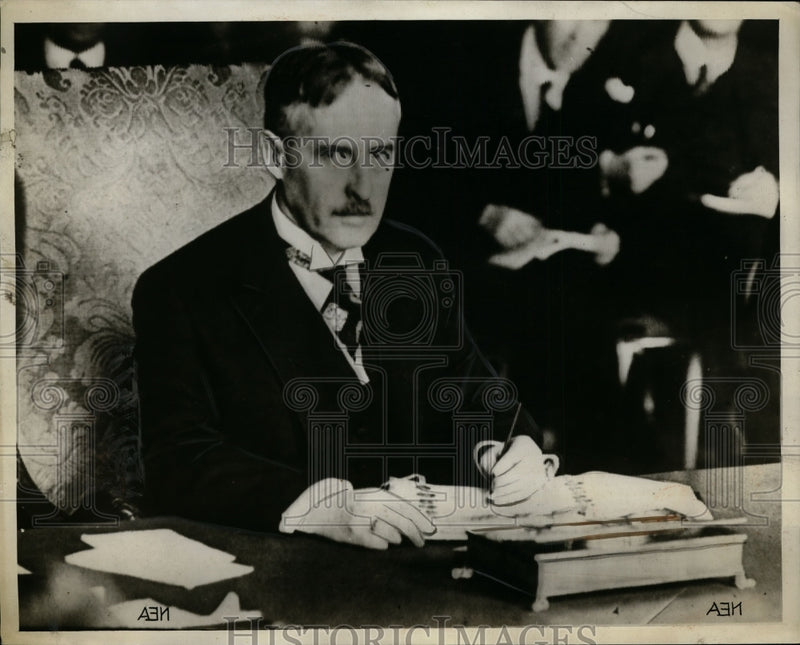 Load image into Gallery viewer, 1930 Press Photo Henry Stimson US Secretary of State - nef27259
