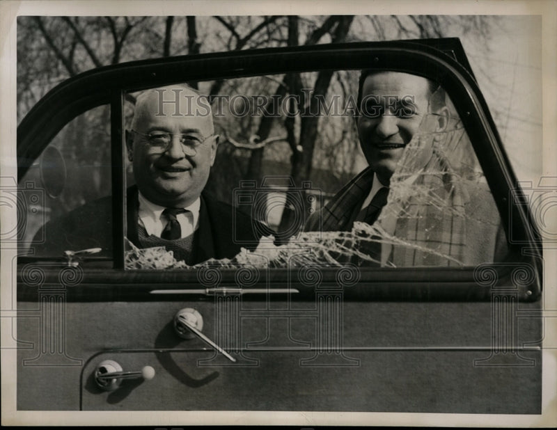 Load image into Gallery viewer, 1948 Press John Birls &amp; Louis Philip Jr Victims of Robbery at Roumenian Savings
