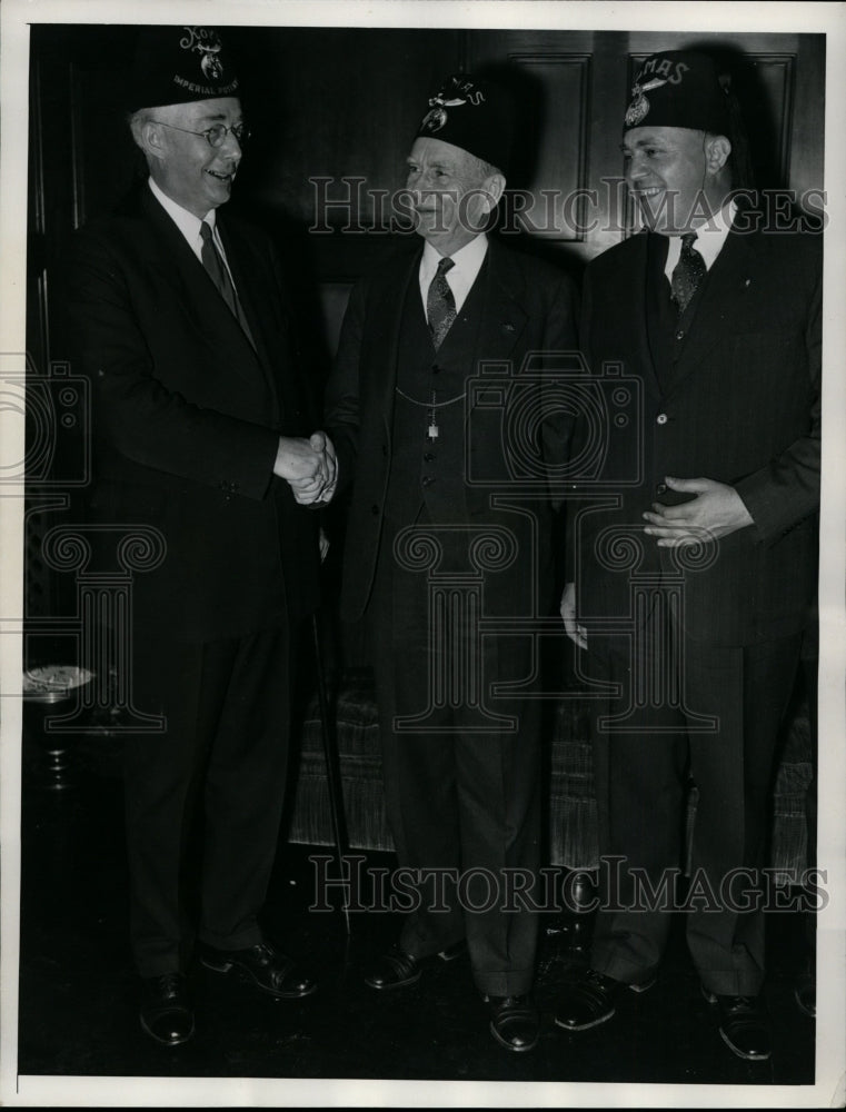 1935 Press Photo Secretary of Commerce Roper Is Made Shriner - nef27395