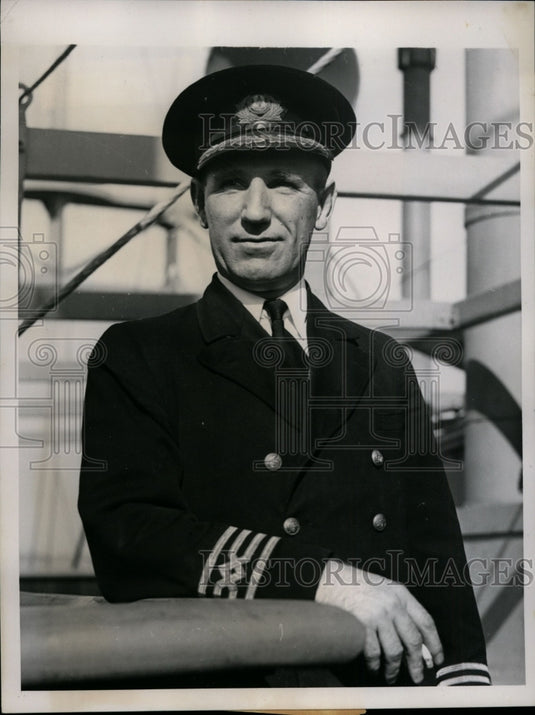 1939 Press Photo Capt.C.F.Williams Skipper of the Canadian Freighter Marland- Historic Images