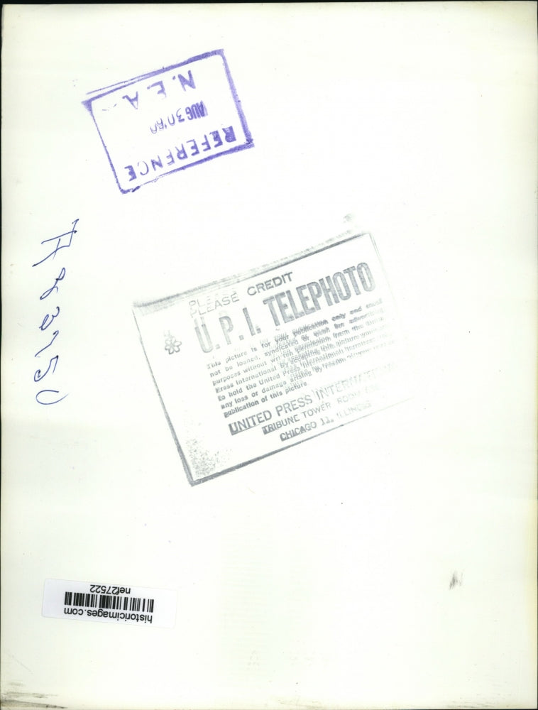 1960 Press Photo Vice President Richard Nixon greets youths at the Coliseum