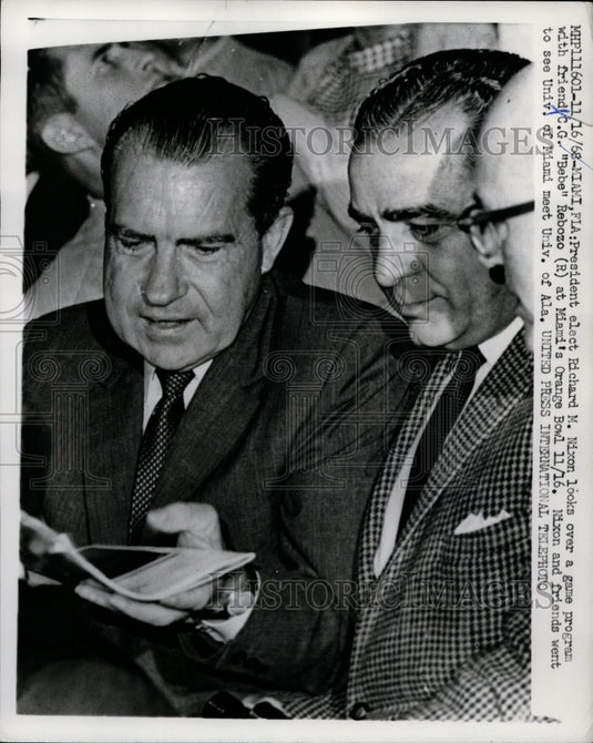 1968 Press Photo Richard Nixon, C.G. "Bebe" Rebonzo at Orange Bowl, Miami