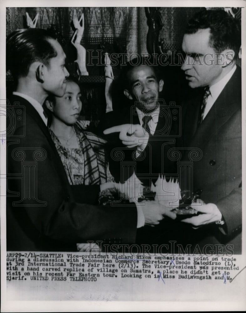 1954 Press Photo Richard M. Nixon, Usodo Matodirzo at International Trade Fair