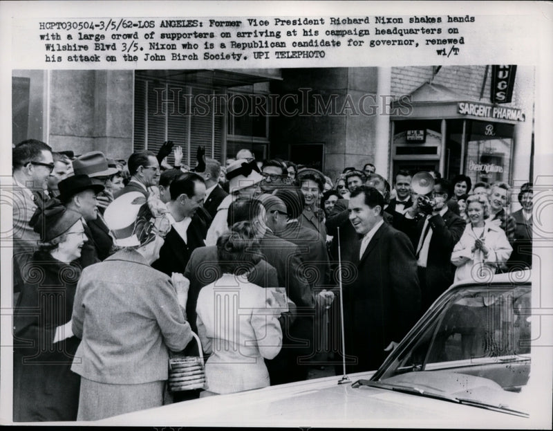 Load image into Gallery viewer, 1962 Press Photo VP Richard Nixon greets supporters at campaign HQ in L.A.
