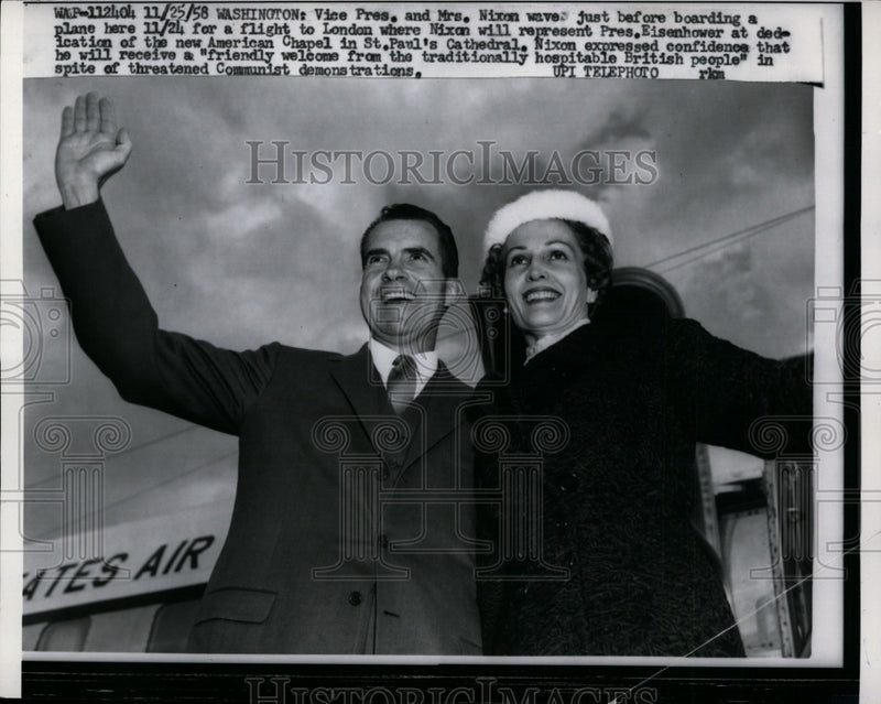 Load image into Gallery viewer, 1958 Press Photo Richard Nixon, Wife Pat at Airport, Washington, D.C.
