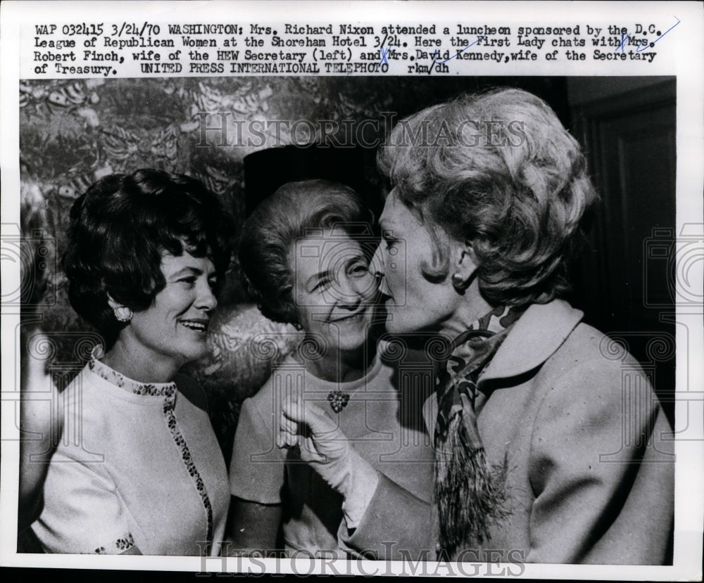 1970 Press Mrs Nixon Attended Luncheon Given by the D.C. League of Rep. Women