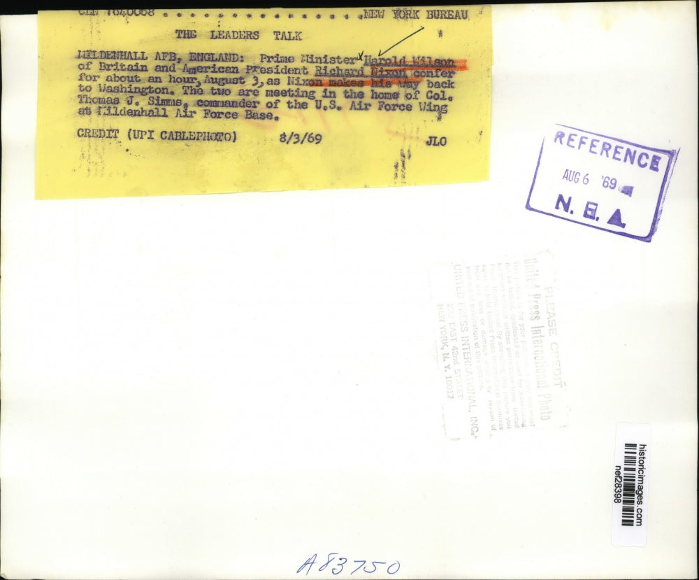 1969 Press Photo Harold Wilson of Britain and Nixon Converse For About an Hour