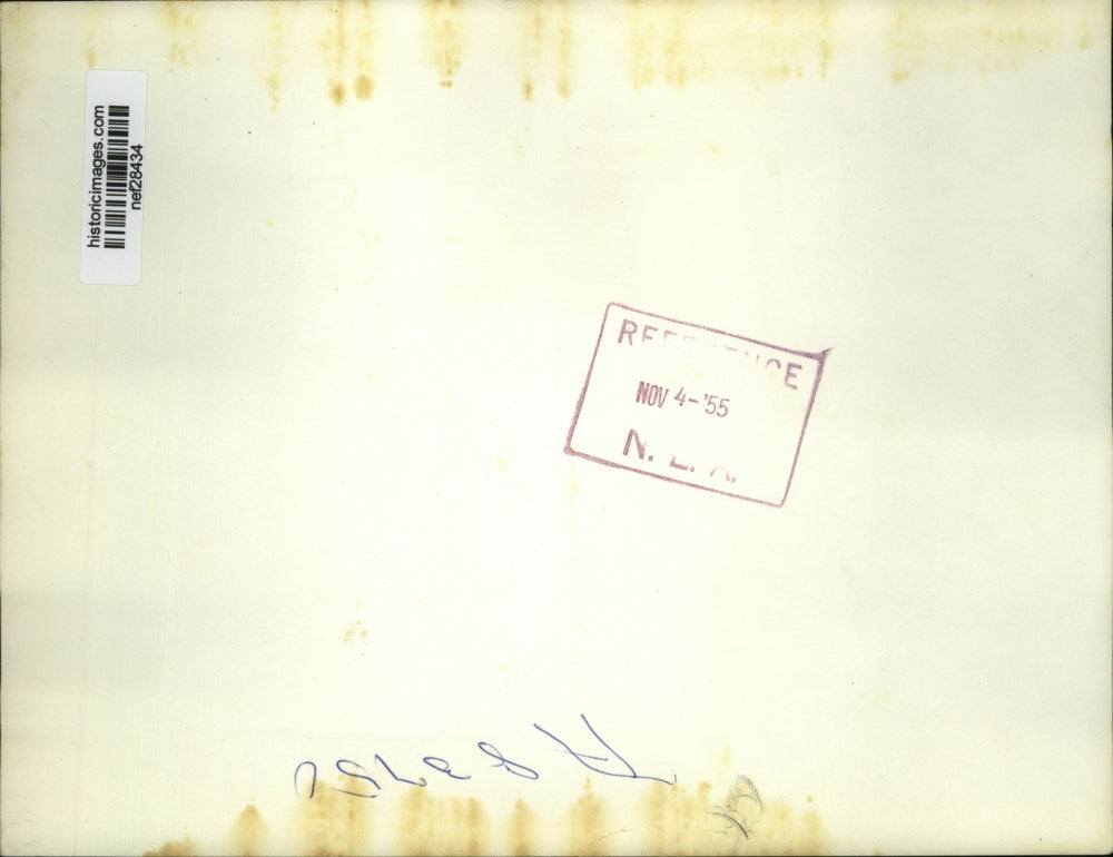 1955 Press Photo Vice President Nixon talks with William Zeckondorf - nef28434