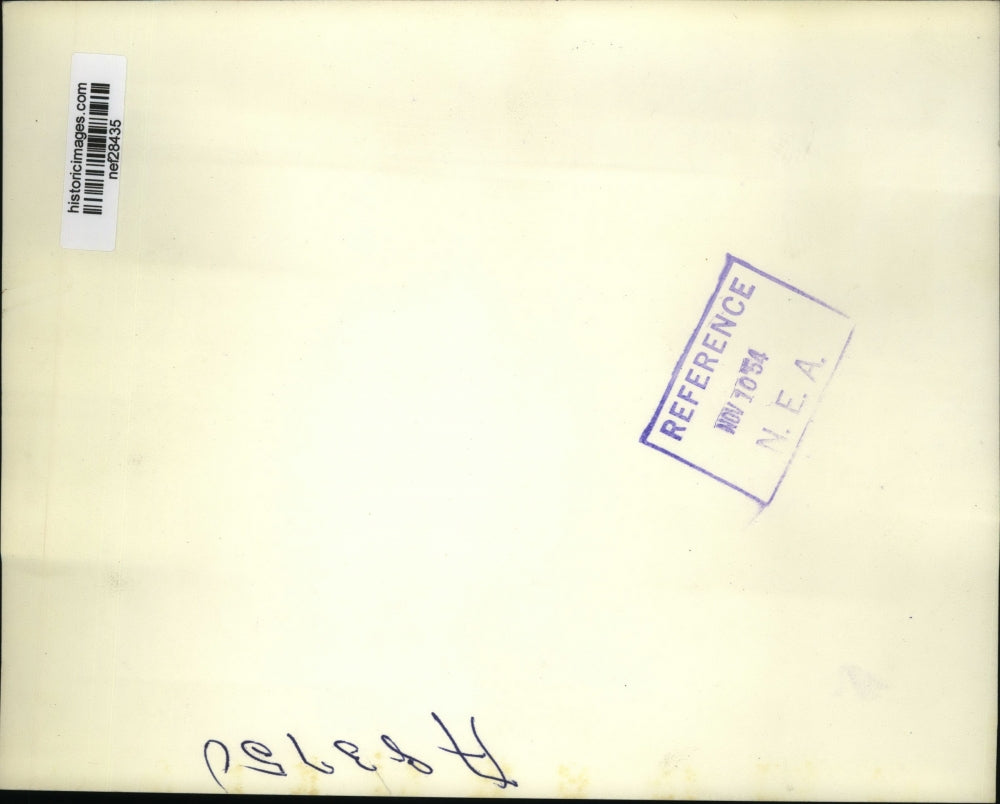 1954 Press Photo Vice President Nixon interrupted by a heckler during a speech