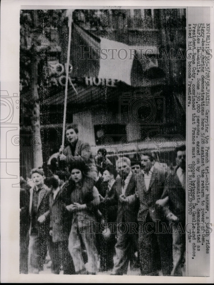 1958 Press Photo French Tri Color Banner carried by Youths during demonstration